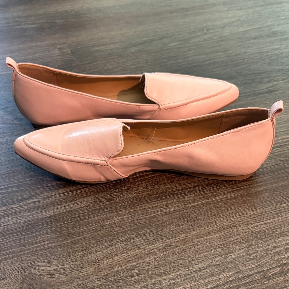 Brand new Nest Women's Pointed Slip-On Flats in Light Pink - Picture 3 of 5